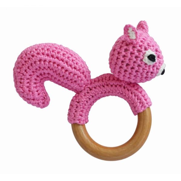 Greifling Babyrassel Mädchen Eichhörnchen rosa gehäkelt