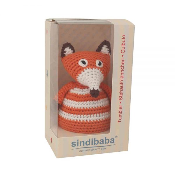 Stehaufmännchen Baby gehäkelt, Fuchs FRED, sindibaba 12277, mit Klarsicht-Geschenkverpackung