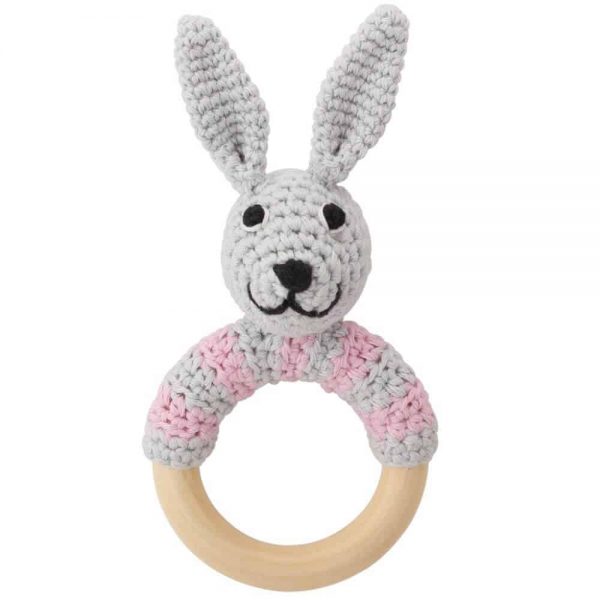 Häkel-Hase (rosa) mit Rassel auf Greifring aus Holz