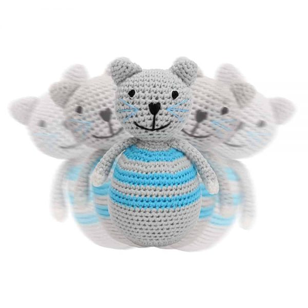 Gehäkeltes Stehaufmännchen KATZE KITTY in blau von Sindibaba® (in Bewegung)