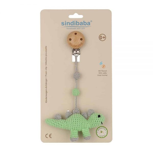 Gehäkelter Kinderwagen-Anhänger mit Dinosaurier DINO (grün) in Verpackung