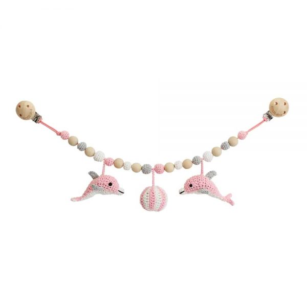 Gehäkelte Kinderwagenkette mit Delfinen & Ball (blau, Rasselgeräusch)